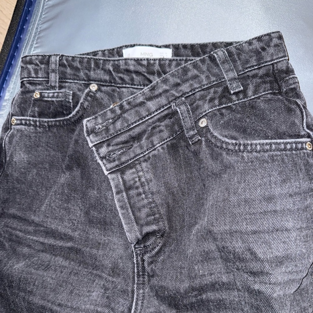 Crossover Black Jeans
